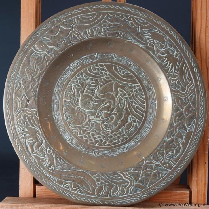 Bronzen Chinese Schaal met Karperdecor, Antiek en Kunst, Antiek | Koper en Brons, Brons, Ophalen of Verzenden