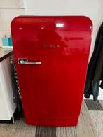 Bosch koelkast classic edition Rood, Witgoed en Apparatuur, Ophalen, 150 tot 200 liter, Gebruikt, 120 tot 140 cm