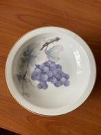 Rosenthal Bavaria schaaltjes met druif motief, Antiek en Kunst, Antiek | Servies los, Ophalen