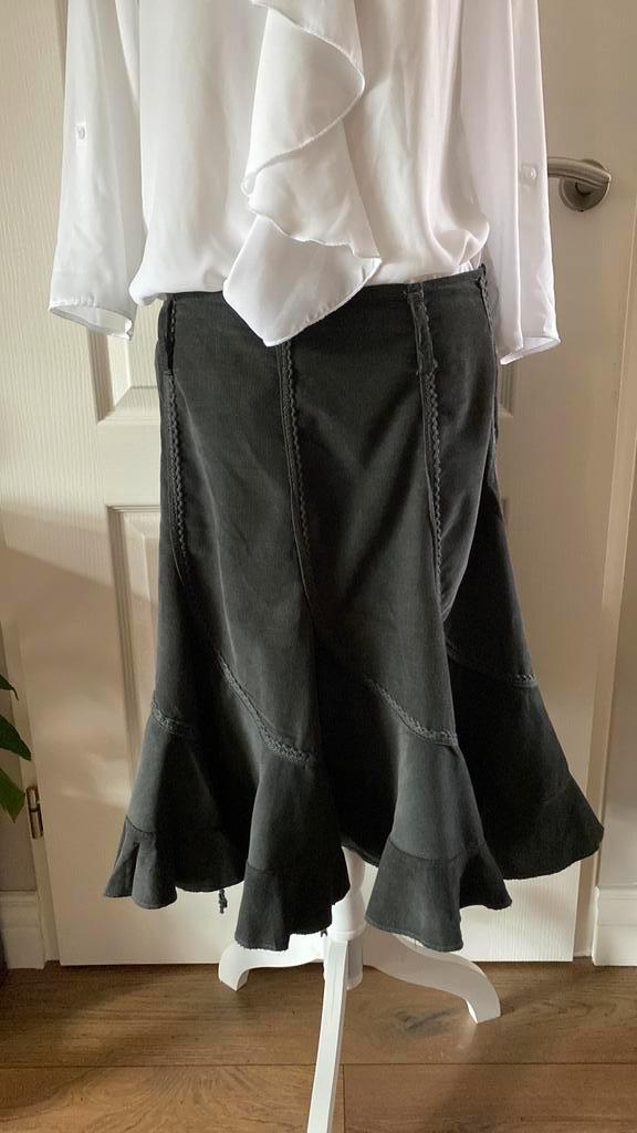 Rok Grijs Gipsy Style Maat 40, Kleding | Dames, Rokken, Zo goed als nieuw, Maat 38/40 (M), Grijs, Onder de knie, Ophalen of Verzenden