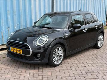 Mini 5-deurs (f55) 1.5 136pk 2021 Zwart beschikbaar voor biedingen