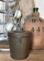 Brocante oud sober bakkersblik / blik met sluiting, Antiek en Kunst, Ophalen of Verzenden