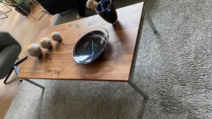 Notenhouten Bert Plantagie salontafel, Huis en Inrichting, Tafels | Eettafels, Zo goed als nieuw, 50 tot 100 cm, 150 tot 200 cm