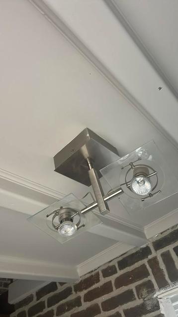 Lamp beschikbaar voor biedingen