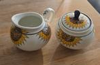 Melk en suiker stelletje, Delfts gekleurd., Huis en Inrichting, Keuken | Servies, Keramiek, Overige typen, Ophalen of Verzenden
