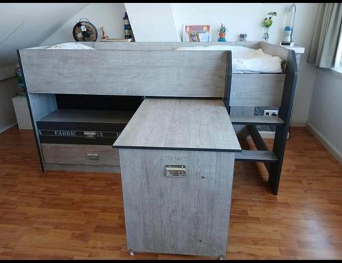 Te koop stoer jongensbed, Huis en Inrichting, Slaapkamer | Complete slaapkamers, Zo goed als nieuw, Eenpersoons, Ophalen of Verzenden