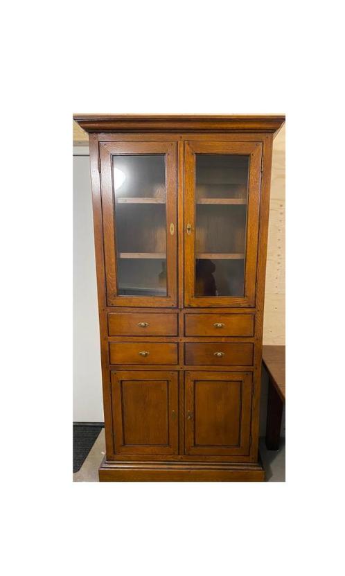 Buffetkast kersenhout / notenhout inclusief verlichting., Huis en Inrichting, Kasten | Buffetkasten, Zo goed als nieuw, 200 cm of meer