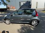 Peugeot 107 1.0-12V XS Urban Move airco 5 drs, Voorwielaandrijving, Gebruikt, 4 stoelen, 68 pk