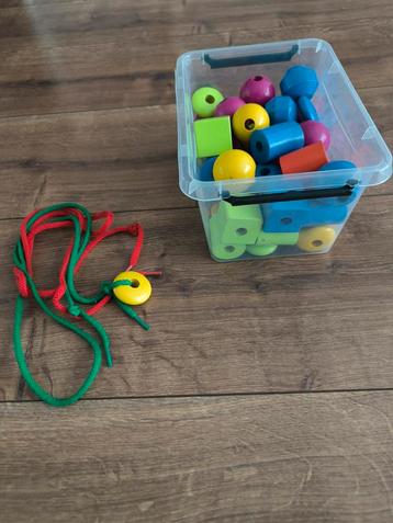 Houten kralen rijgen beschikbaar voor biedingen