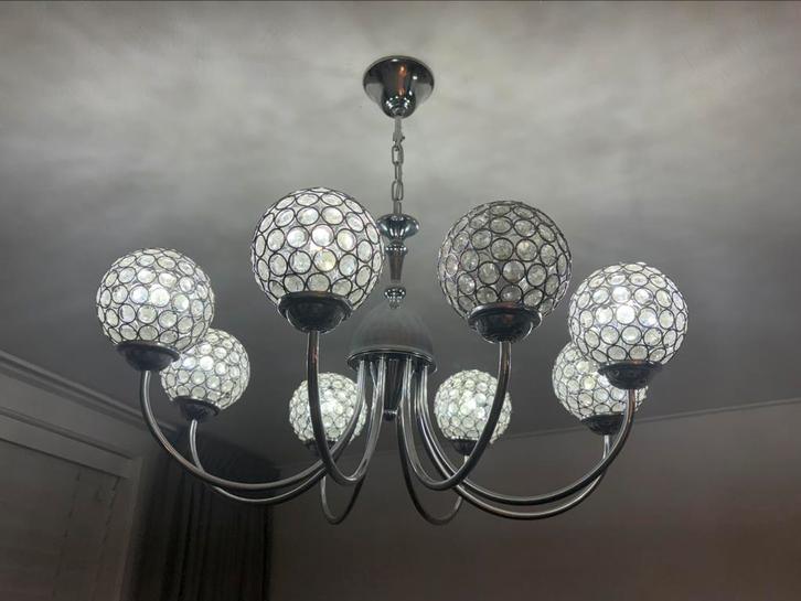 Moderne Hanglamp / Kroonluchter 70 cm Diameter 8 Bollen, Huis en Inrichting, Lampen | Hanglampen, Zo goed als nieuw, 50 tot 75 cm