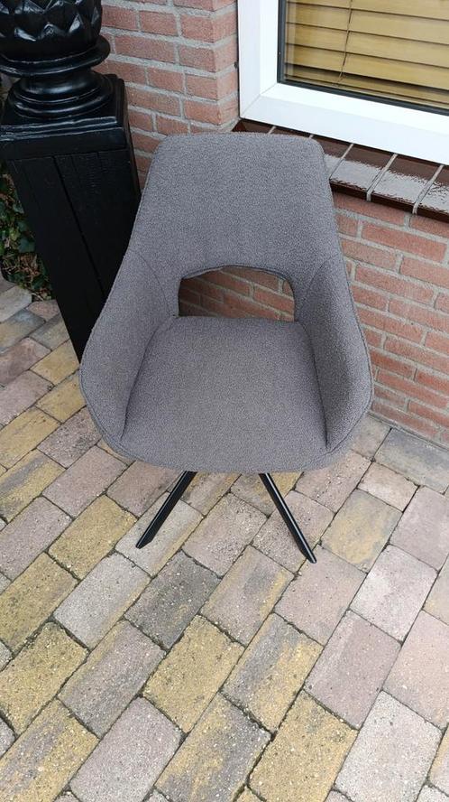 Eetkamerstoel Vita Bouclé - Grijs, showmodel, Huis en Inrichting, Stoelen, Zo goed als nieuw, Eén, Metaal, Stof, Grijs, Ophalen
