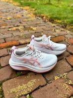 Asics Gel Nimbus 27 hardloopschoenen, Ophalen of Verzenden, Zo goed als nieuw, Asics, Wit