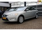 Ford Mondeo 2.0-16V Ghia, Auto's, Gebruikt, Origineel Nederlands, Handgeschakeld, 1500 kg