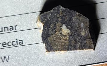 Extreem zeldzame maanmeteoriet NWA 17471 (1.77g / 69.9g TKW) beschikbaar voor biedingen