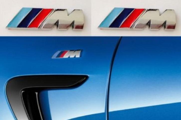Set 2x kleine chrome emblemen 45 x15mm M-Tech badge voor BMW, Auto diversen, Tuning en Styling, Verzenden