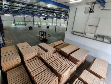 Vlonders hout legplanken magazijnstelling beschikbaar voor biedingen