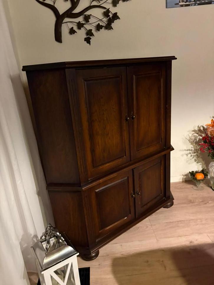 Mooie tv hoekkast, Huis en Inrichting, Kasten | Wandmeubels, Gebruikt, 100 tot 150 cm, Minder dan 150 cm, 50 tot 75 cm, Met deur(en)