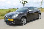 Alfa Romeo Giulietta 1.4 Turbo DNA 170pk 2011, Voorwielaandrijving, 65 €/maand, Zwart, 4 cilinders