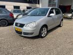 Volkswagen Polo 1.2-12V Optive airco zeer nette auto, Voorwielaandrijving, 540 kg, 1198 cc, Origineel Nederlands