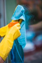 Schoonmaakhulp aangeboden Enschede en omgeving €25 p/u, Vacatures, Vacatures | Schoonmaak en Facilitaire diensten, Vanaf 10 jaar