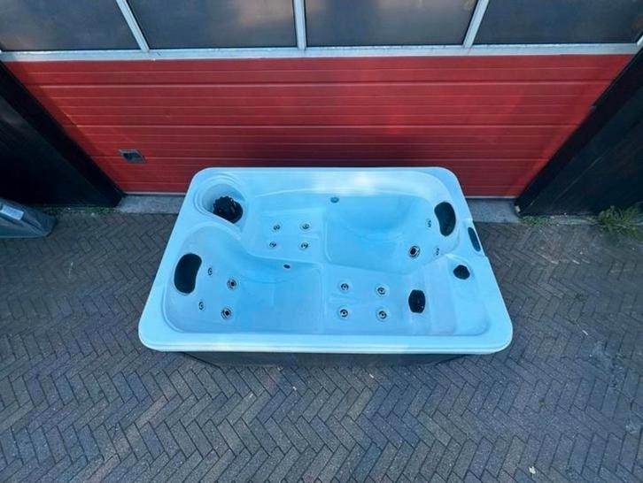 UNIEKE SPA ‼️ SPOTGOEDKOOPE NIEUWE SPA ‼️ 2 PERS., Tuin en Terras, Bubbelbaden en Hottubs, Filter, Ophalen of Verzenden
