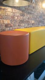 Diverse poefs en hockers, Ophalen, 125 cm of meer, ., Pomp