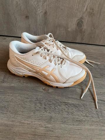 Asics gel peake 2 GS kunstgrasschoenen maat 35 beschikbaar voor biedingen