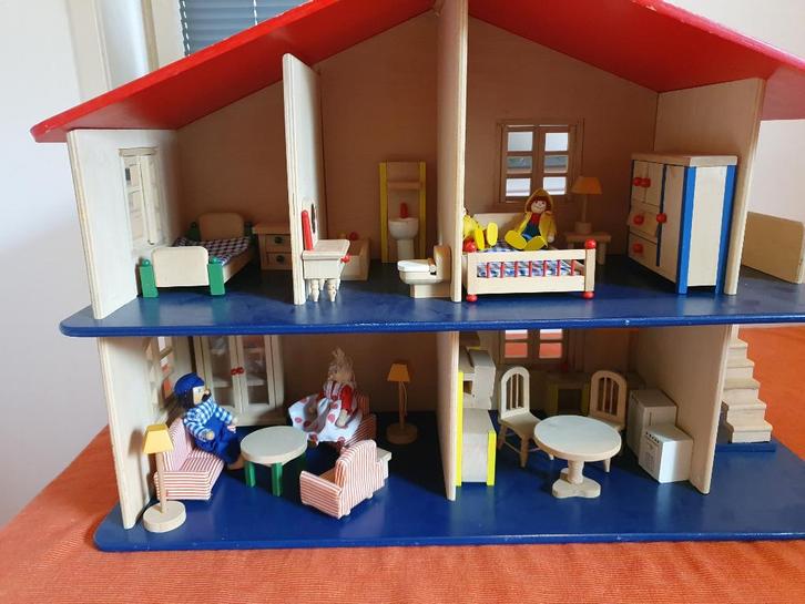 Beuken houten Poppenhuis demontabel met inventaris, Kinderen en Baby's, Speelgoed | Poppenhuizen, Gebruikt, Poppenhuis, Ophalen of Verzenden