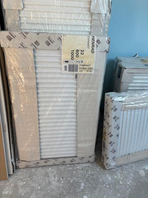 Radiatoren nieuw!!, Doe-het-zelf en Verbouw, Verwarming en Radiatoren, Nieuw, Radiator, 800 watt of meer, Ophalen