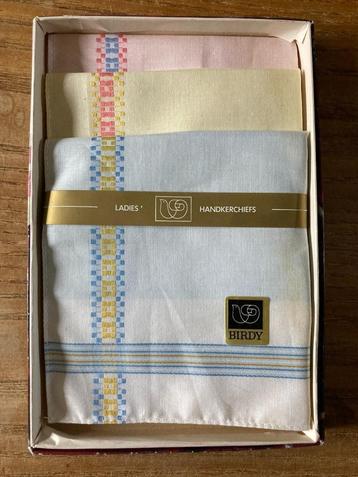 3 Vintage dames zakdoekjes dameszakdoek zakdoeken - nieuw beschikbaar voor biedingen