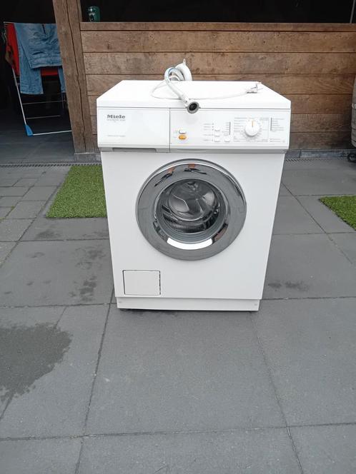 Miele Novotronic W843 Wasmachine, Witgoed en Apparatuur, Wasmachines, Gebruikt, Voorlader, 4 tot 6 kg, 85 tot 90 cm, Minder dan 1200 toeren
