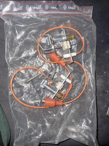 2x Reznor Luchtverwarming Ontstekingseenheid beschikbaar voor biedingen