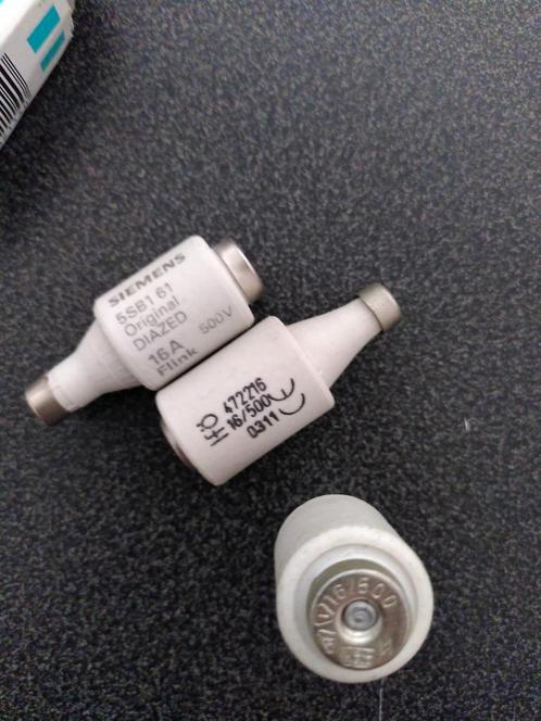 16A Zekeringen - 3 Stuks, Doe-het-zelf en Verbouw, Elektra en Kabels, Overige typen, Ophalen of Verzenden