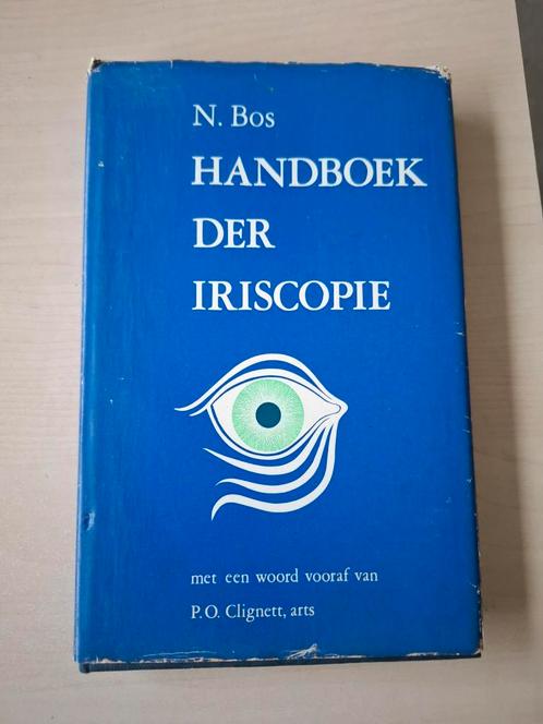 Handboek der iriscopie oogdiagnositek, Boeken, Esoterie en Spiritualiteit, Gelezen, Instructieboek, Overige onderwerpen, Ophalen of Verzenden