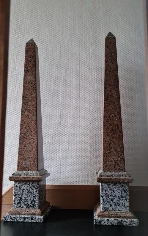 Obelisken, 2 stusk, in graniet. neoclassisme, +/- 1900, Antiek en Kunst, Antiek | Woonaccessoires, Ophalen of Verzenden
