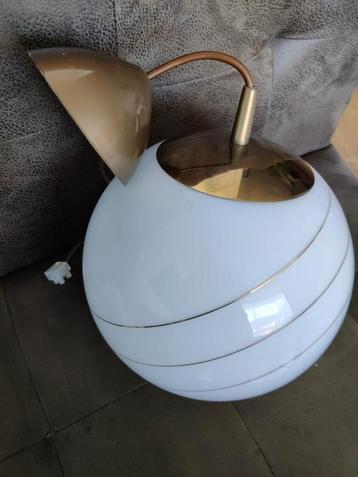 Vintage Hollywood Regency Hanglamp Glazen Bollamp Massive

 beschikbaar voor biedingen
