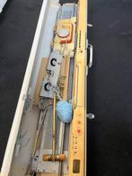 Breimachine + tafel + koffer, Ophalen, Gebruikt, Breien, Machine