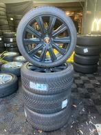 20 inch originele Porsche Taycan velgen met winterbanden!, Ophalen, 245 mm, Banden en Velgen, Nieuw