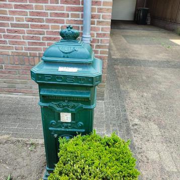 Nostalgische "Engelse" brievenbus/ kolom brievenbus  beschikbaar voor biedingen