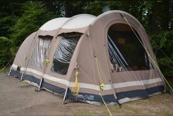 ZGAN 5pers tent Outwell Niagara Falls met complete inboedel