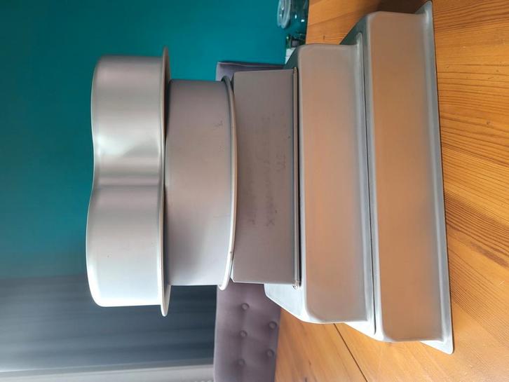 Verschillende bakpannen | bakblik | PME | Patisse, Hobby en Vrije tijd, Taarten en Cupcakes maken, Gebruikt, Bakvorm, Taarten