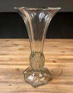 Prachtige elegante antieke Art Deco-vaas -zwaar geperst glas, Ophalen of Verzenden