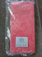 Rood tafelkleed van papier van 120 bij 180., Huis en Inrichting, Tafelkleden, Ophalen, Zo goed als nieuw, Rechthoek, Binnen