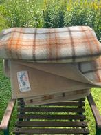 Dikke retro vintage AaBe deken wol beige geruit geblokt, Huis en Inrichting, Slaapkamer | Beddengoed, Ophalen of Verzenden, Tweepersoons
