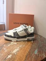 Lv trainers grey, Ophalen of Verzenden, Nieuw, Overige kleuren