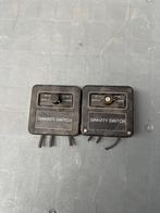B&G gravity switch 2 stuks MOET WEG, Watersport en Boten, Navigatiemiddelen en Scheepselektronica, Ophalen of Verzenden, Gebruikt