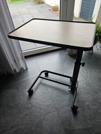 Bedtafeltje verstelbaar, Ophalen