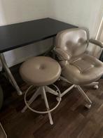 Complete set Bureau, stoel en kruk van Ikea., Ophalen, Zo goed als nieuw, Beige, Bureaustoel