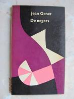 Boek Jean Genet DE NEGERS Toneelstuk LP 59 1e druk 1961 IZGS, Europa overig, Ophalen of Verzenden, Zo goed als nieuw, Jean Genet