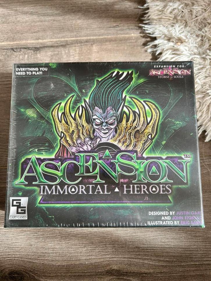Ascension - Immortal Heroes (ENG), Hobby en Vrije tijd, Gezelschapsspellen | Kaartspellen, Nieuw, Een of twee spelers, Drie of vier spelers